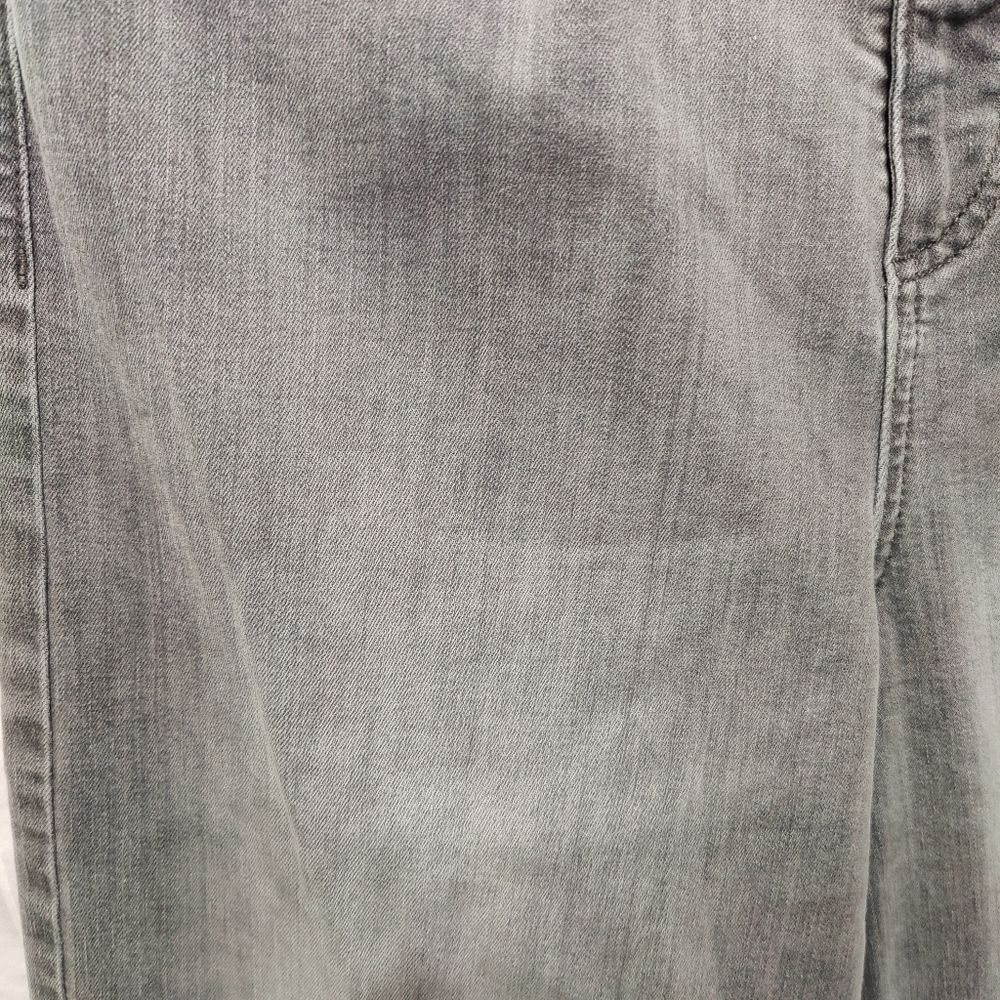 Any Item $10- Send an Offer (Purses Excluded)- Grey wash Wide leg jeans - Picture 3 of 5